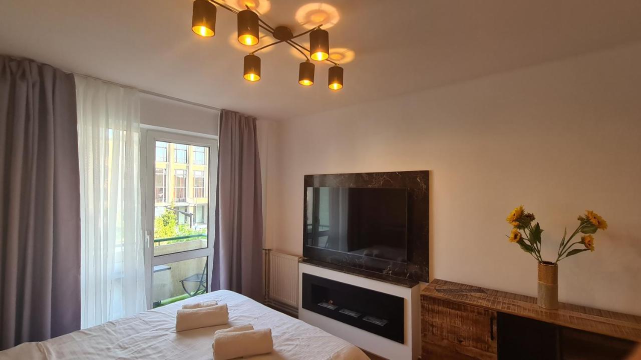 Main Square 5 Star Luxury Apartment With View Cluj-Napoca Exterior photo